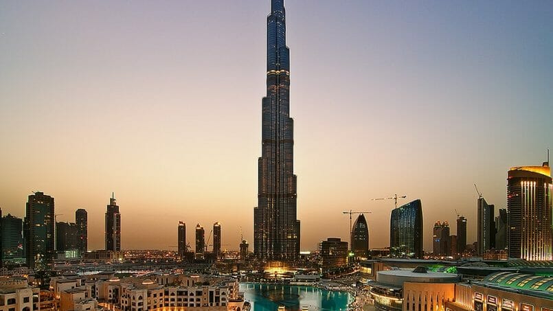 deluxe holiday homes - burj-khalifa-dubai-uae