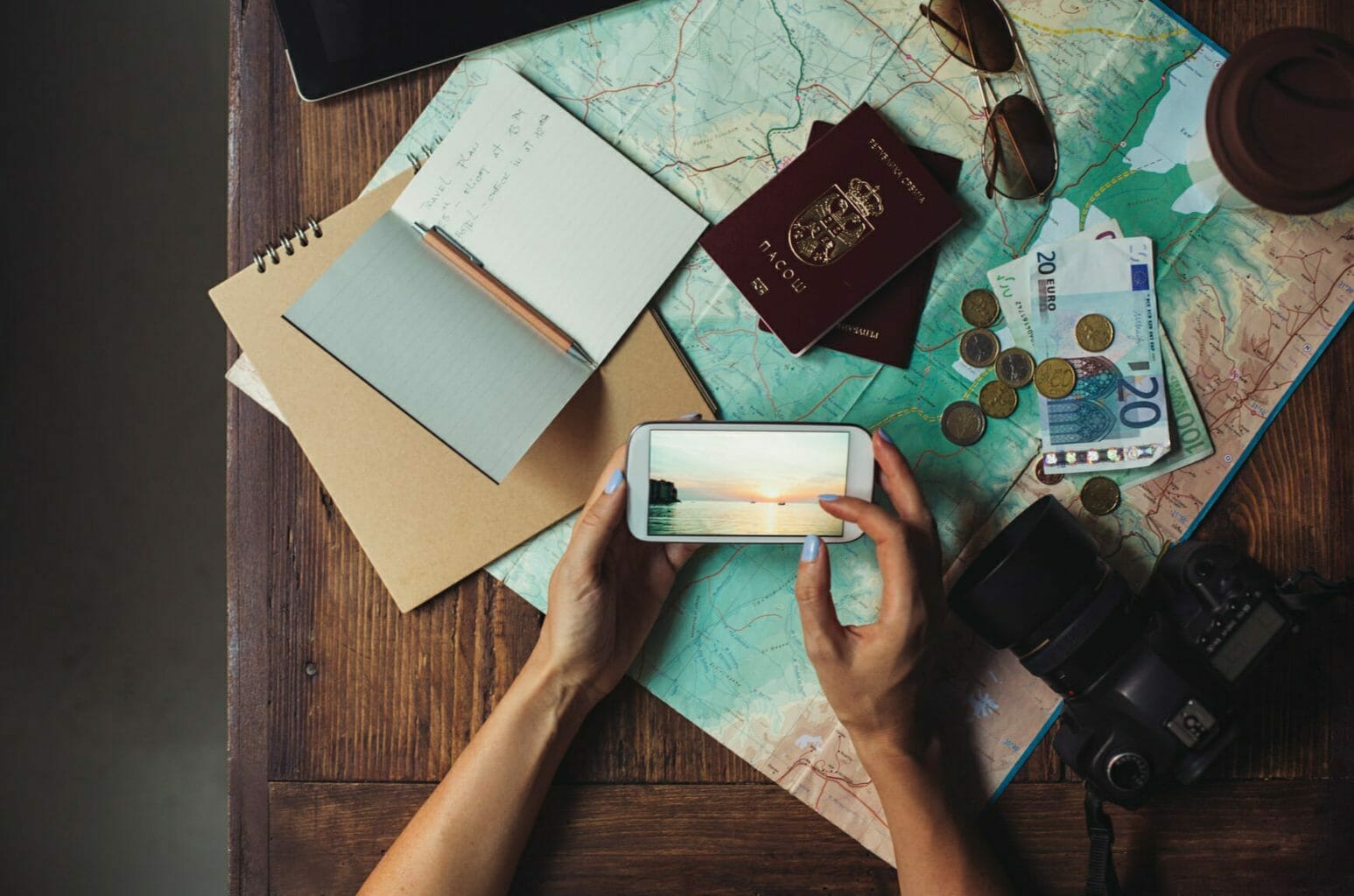 Top Travelling Gadgets and Products – Deluxe Holiday Homes™