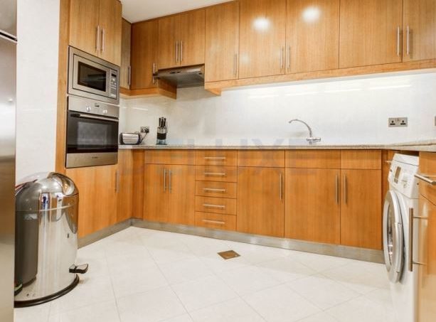 Trident Grand Residence - Kitchen - Dubai Holiday Home