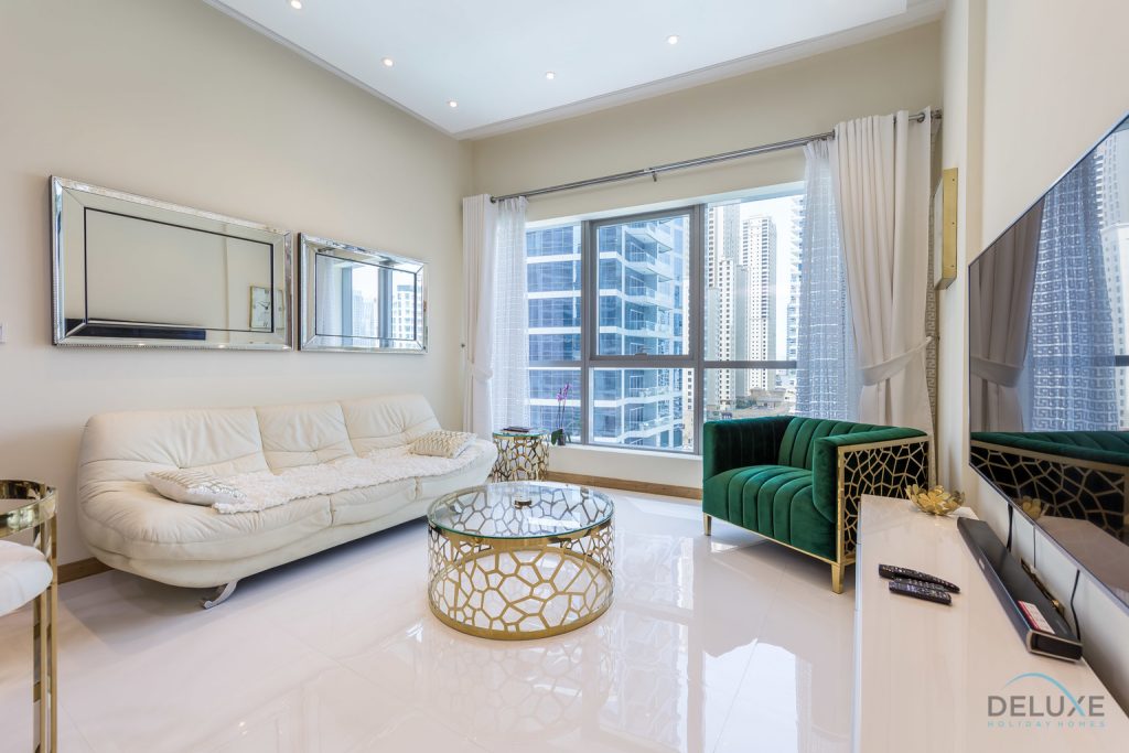 Просторный 1BR в Bay Central 1