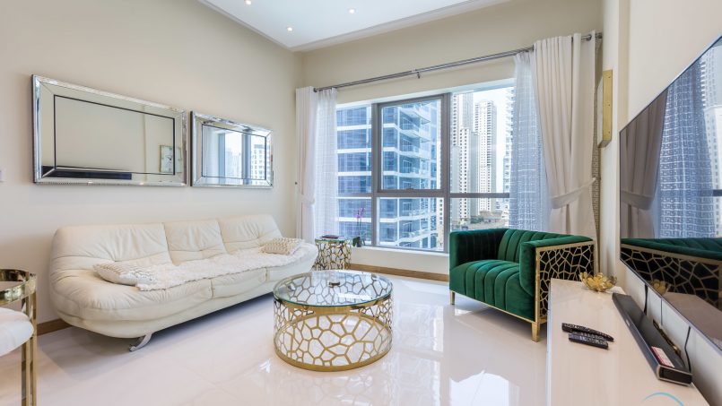 DELUXE HOLIDAY HOMES - 1-bedroom-in-bay-central-central-tower-dubai-marina-01