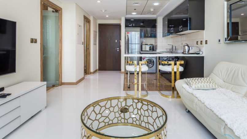 DELUXE HOLIDAY HOMES - 1-bedroom-in-bay-central-central-tower-dubai-marina-03