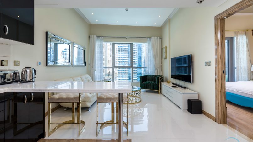 DELUXE HOLIDAY HOMES - 1-bedroom-in-bay-central-central-tower-dubai-marina-08