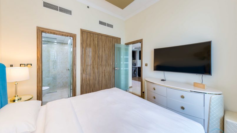 DELUXE HOLIDAY HOMES - 1-bedroom-in-bay-central-central-tower-dubai-marina-16