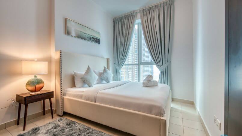 DELUXE HOLIDAY HOMES - 2-bedroom-apartment-in-dubai-marina-15