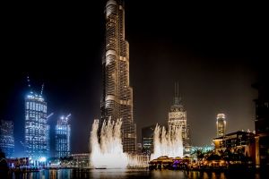 Touring Dubai: The Dancing Dubai Fountain 1