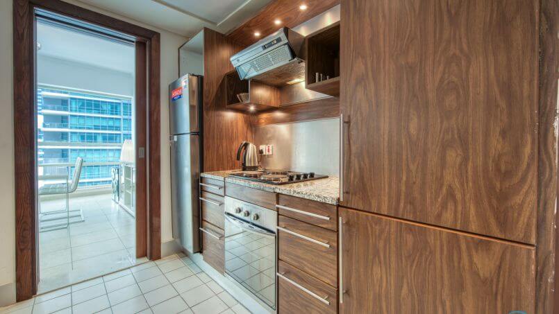 DELUXE HOLIDAY HOMES - spacious-and-bright-apartment-in-dubai-marina-11