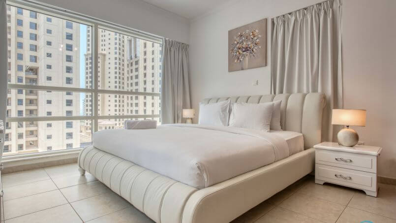 DELUXE HOLIDAY HOMES - spacious-and-bright-apartment-in-dubai-marina-14