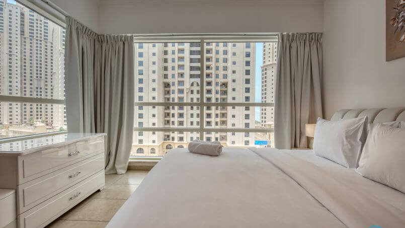 DELUXE HOLIDAY HOMES - spacious-and-bright-apartment-in-dubai-marina-17