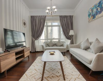Домашние односпальные апартаменты для отдыха в Jumeirah Lake Towers