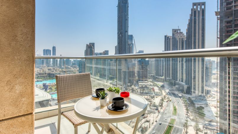 DELUXE HOLIDAY HOMES - vibrant-1-bedroom-in-lofts-west-downtown-dubai-24
