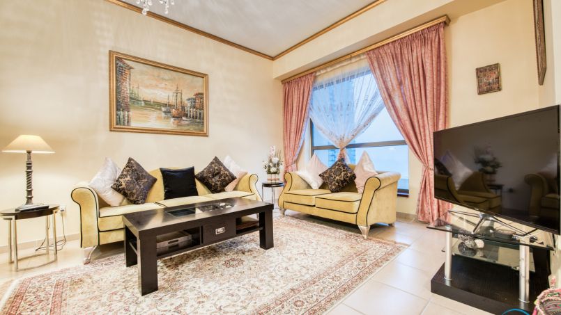 DELUXE HOLIDAY HOMES - Elegant 2 bedrooms in Shams, Jumeirah Beach Residence-01