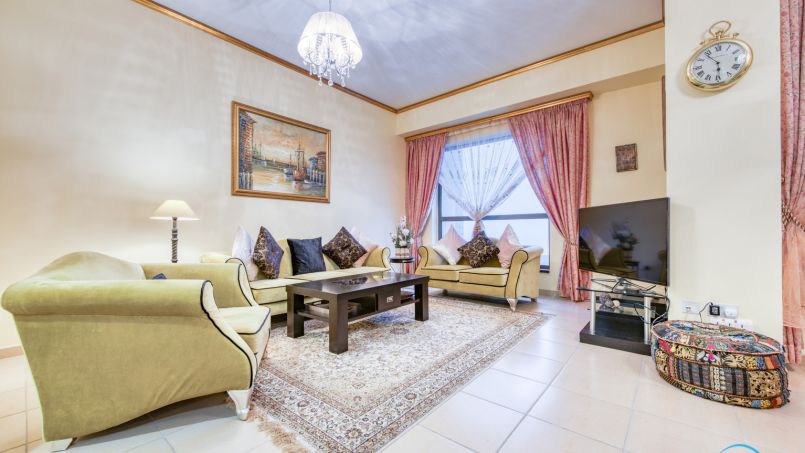 DELUXE HOLIDAY HOMES - Elegant 2 bedrooms in Shams, Jumeirah Beach Residence-02