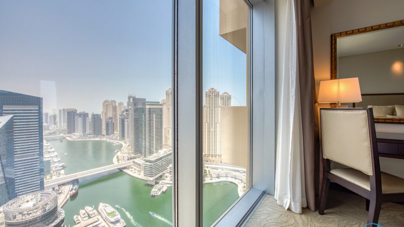 DELUXE HOLIDAY HOMES - 202003luxurious-1-bedroom-in-the-address-dubai-marina-23.jpg