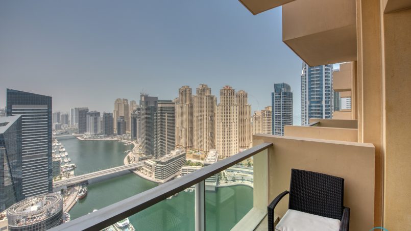 DELUXE HOLIDAY HOMES - 202003luxurious-1-bedroom-in-the-address-dubai-marina-33.jpg