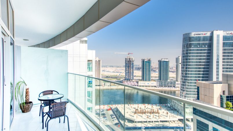 DELUXE HOLIDAY HOMES - luxury-2-bedroom-in-damac-majestine-38