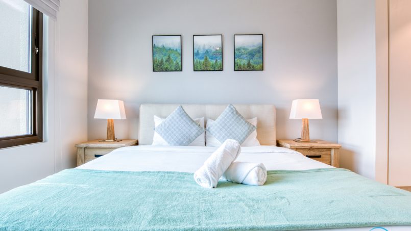 DELUXE HOLIDAY HOMES - exquisite-2-bedrooms-in-golf-views-emaar-south-22
