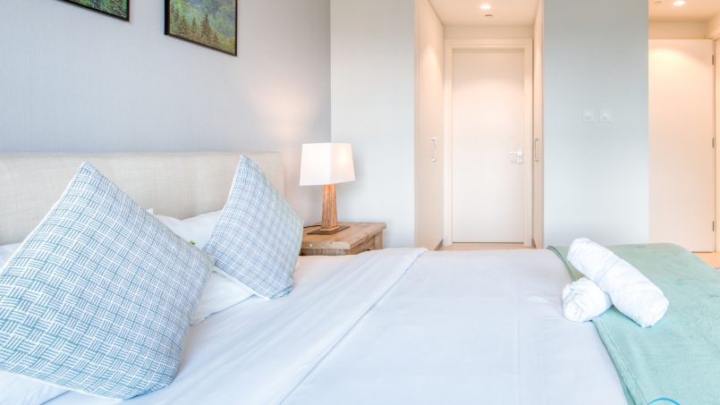 DELUXE HOLIDAY HOMES - exquisite-2-bedrooms-in-golf-views-emaar-south-25