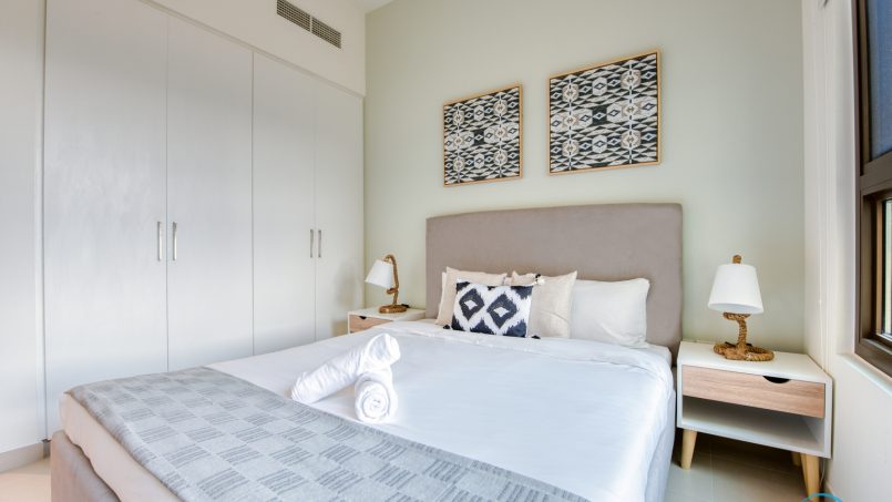 DELUXE HOLIDAY HOMES - exquisite-2-bedrooms-in-golf-views-emaar-south-33