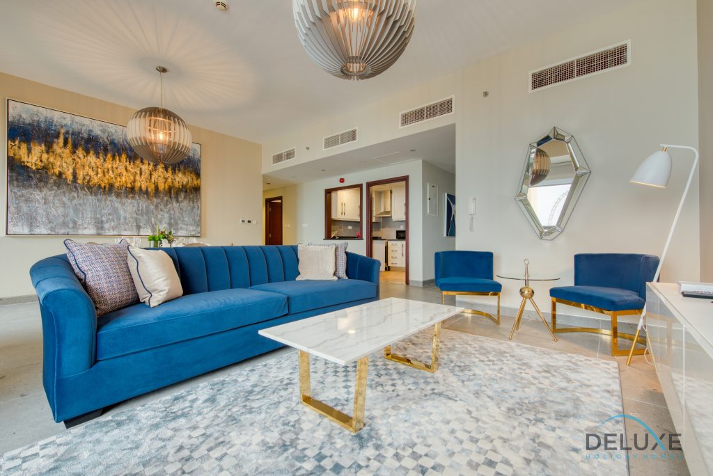 Изысканный 2BR с комнатой помощника в Amwaj 4