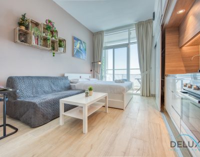 Веселая студия в Studio One Dubai Marina