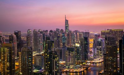 Знакомство с Jumeirah Lake Towers: От острого рамена до умопомрачительных идей для тренировок