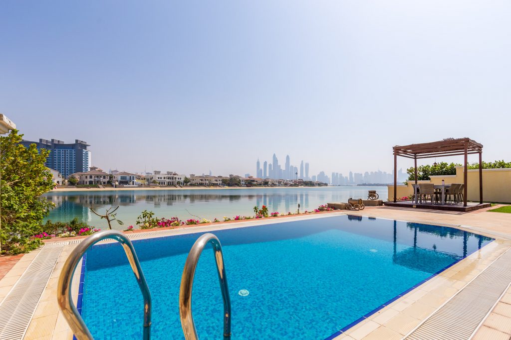 5 Reasons to Book a Villa in Palm Jumeirah NOW 1