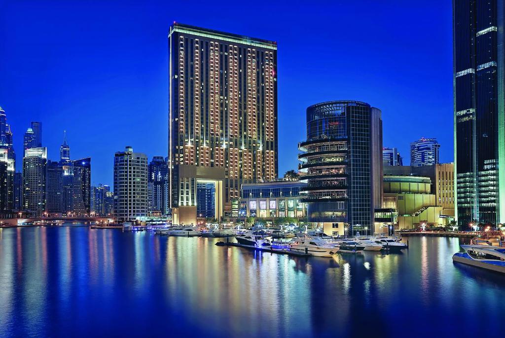 Вот все, что нужно знать о самой бронируемой резиденции в Dubai Marina. 1