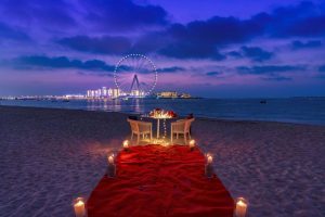 DELUXE HOLIDAY HOMES - ngeph1Mc-The-Ritz-Carlton,-Dubai---Valentines-Beach-Set-Up-1200x801