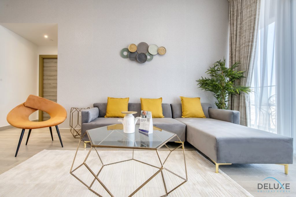 Веселый 1BR в Bloom Tower B