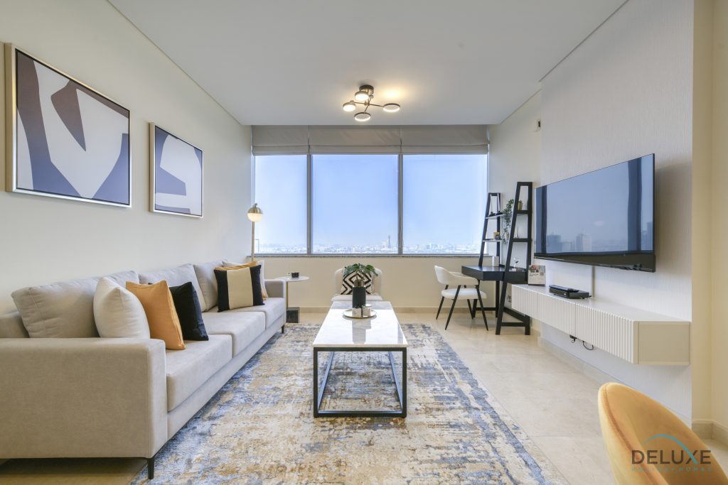 Веселый 1BR в Sky Gardens