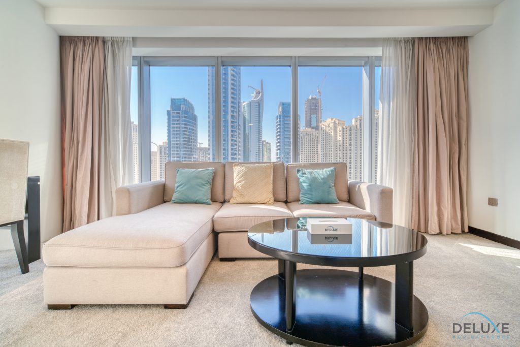 Декадентский 2BR в The Address Residences