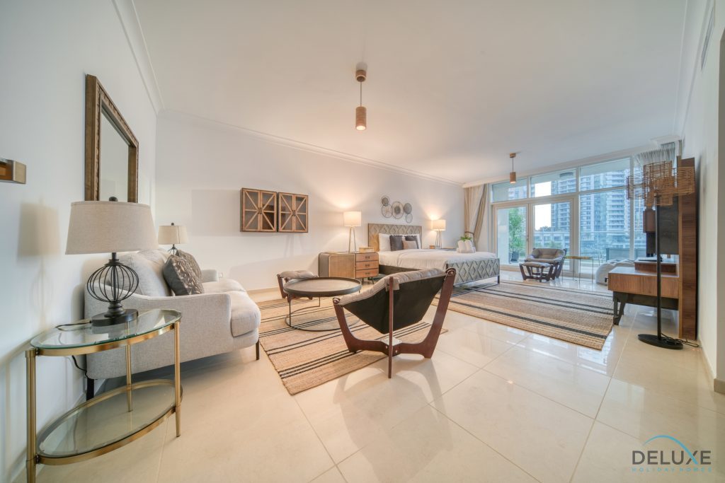 Выдающаяся вилла 4BR с 2 комнатами помощника в Marinascape
