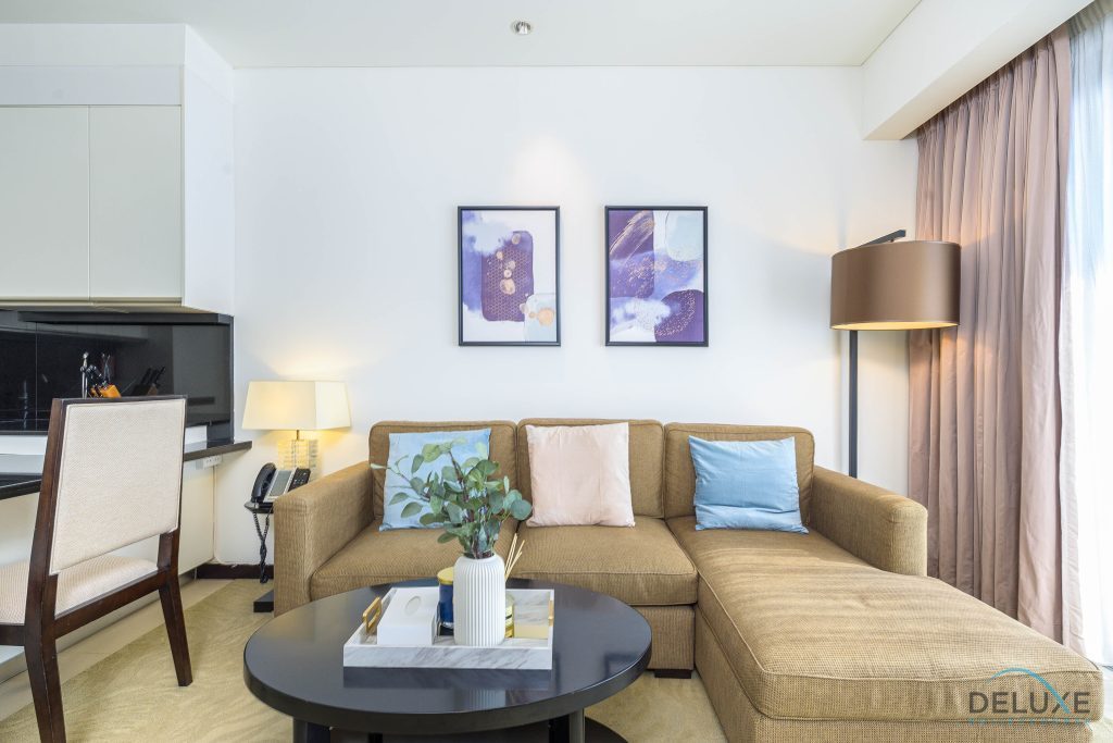 Витиеватый 1BR в The Address Residences