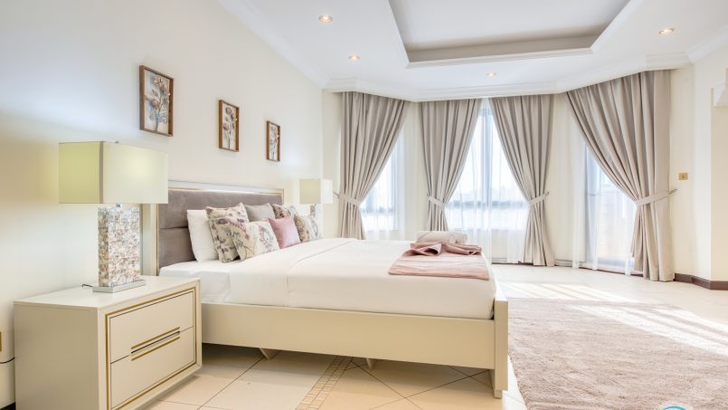 DELUXE HOLIDAY HOMES - magical-5-bedroom-villa-on-the-palm-jumeirah-17