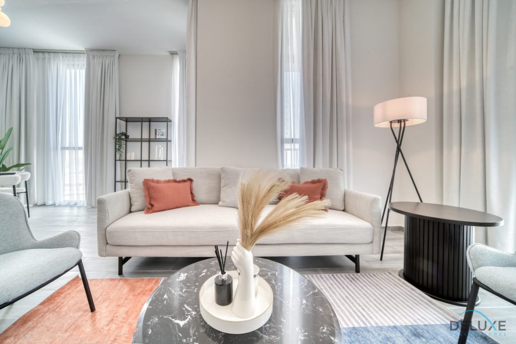 Впечатляющий 2BR с комнатой помощника в Mesk 1 Midtown