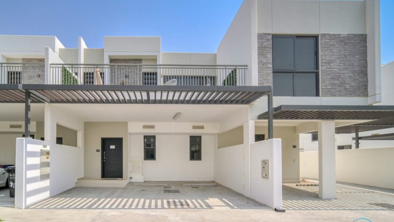 DELUXE HOLIDAY HOMES - 20230711-4-scaled.jpg