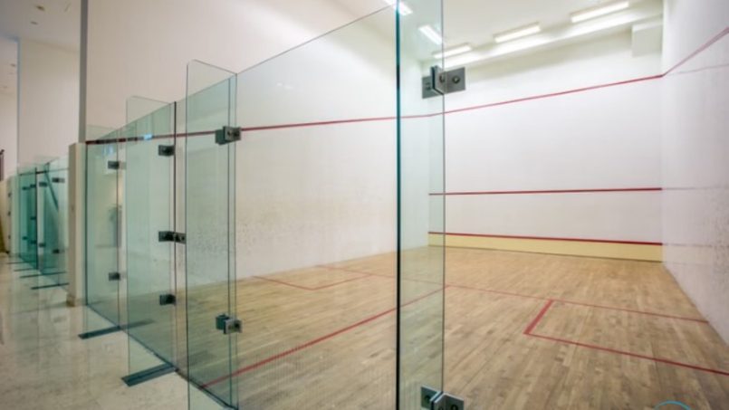 DELUXE HOLIDAY HOMES - Squash-Room-scaled-18