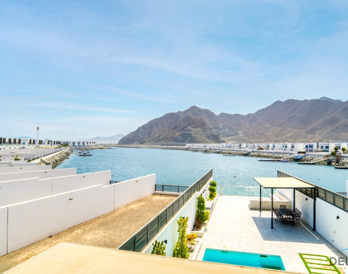 5-Bedroom Villa — Al Dana Island — photo 34
