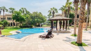 private pool in 5br villa at canal cove palm jumeirah