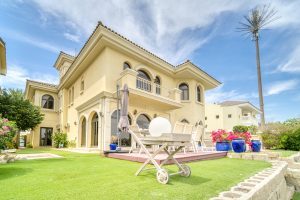 premier 6br villa with assistant’s room and private pool