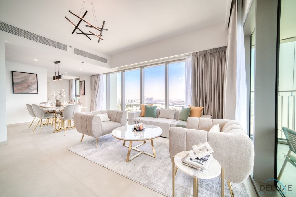 شقة رائعة من 3 غرف نوم مع غرفة مساعد في Downtown Views II Tower 2