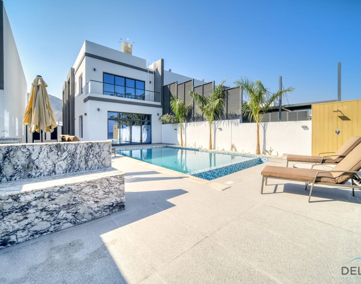 5-Bedroom Villa — Al Dana Island — photo 29