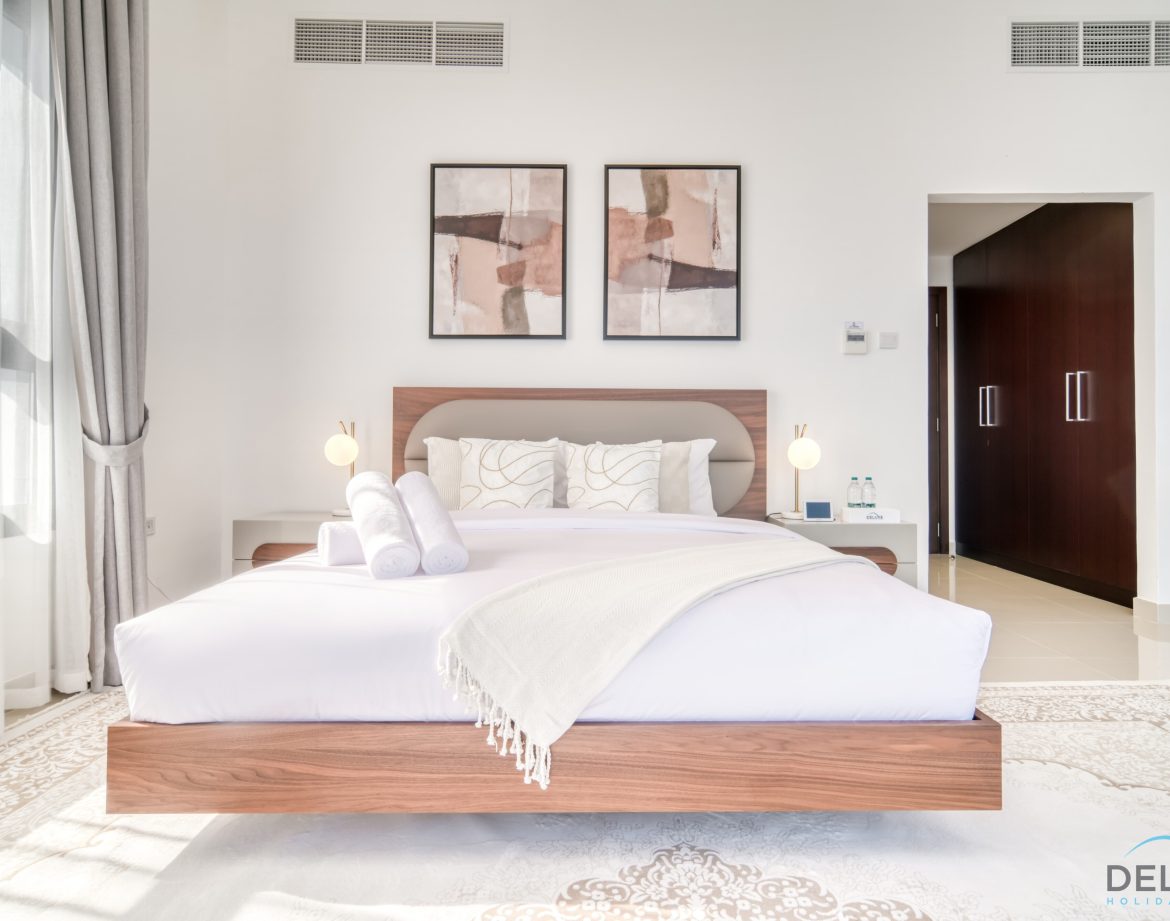 5-Bedroom Villa — Al Dana Island — photo 37