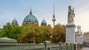 DELUXE HOLIDAY HOMES - New Study Reveals Europe's Most Affordable Cities for Short-Term Stays (Deluxe Holiday Homes)