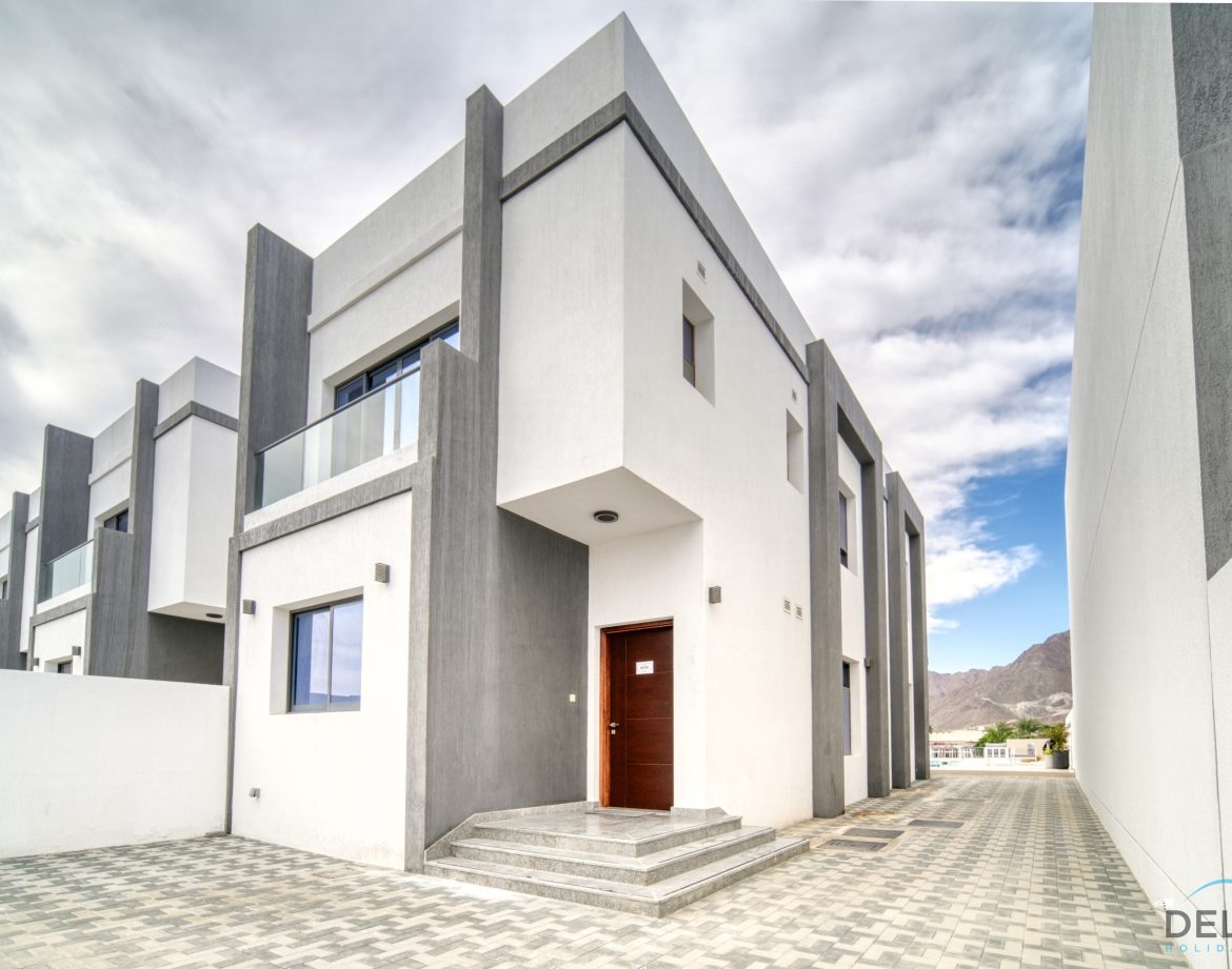 4-Bedroom Villa — Al Dana Island — photo 15