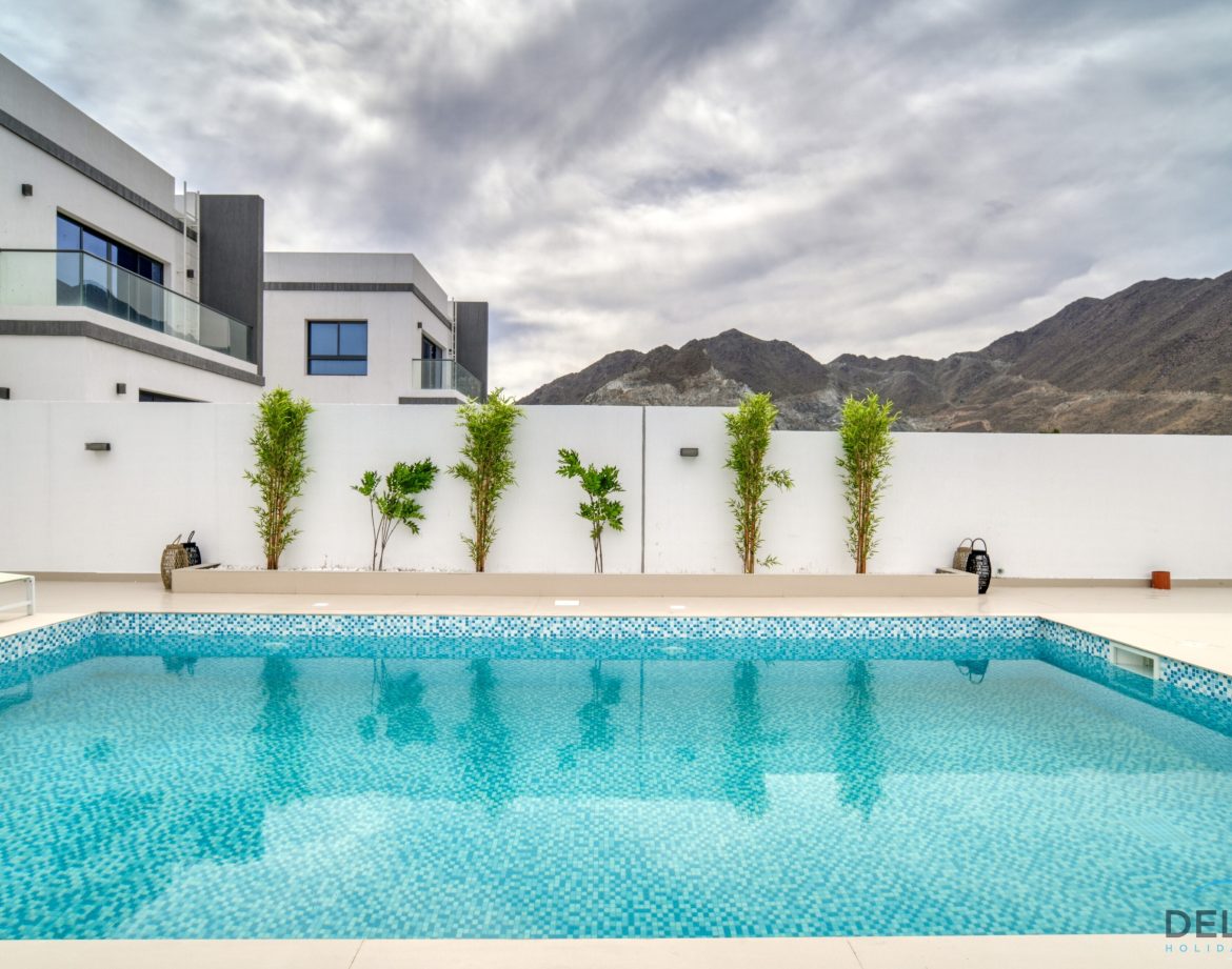 4-Bedroom Villa — Al Dana Island — photo 29