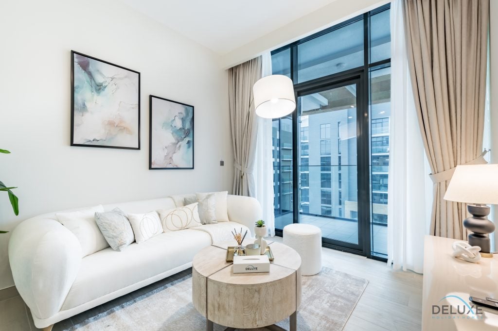 Luxurious 2BR Apartment in Azizi Riviera 18