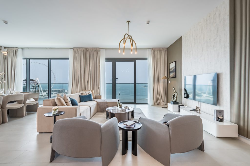 Роскошные апартаменты 4BR с учебной комнатой в Ла-Ви