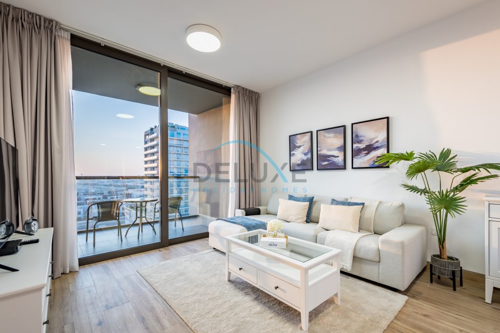 Причудливый 1BR в East 40